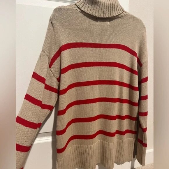 ❤️ NWT Striped Turtleneck Sweater! - Picture 4 of 6